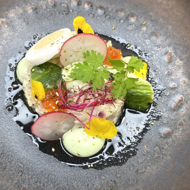 Tartare Saint-Jacques et  bar de ligne